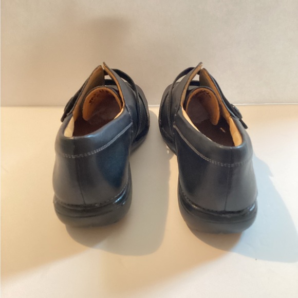 Women’s Clark’s Artisan Unstructured shoes - Picture 8 of 8